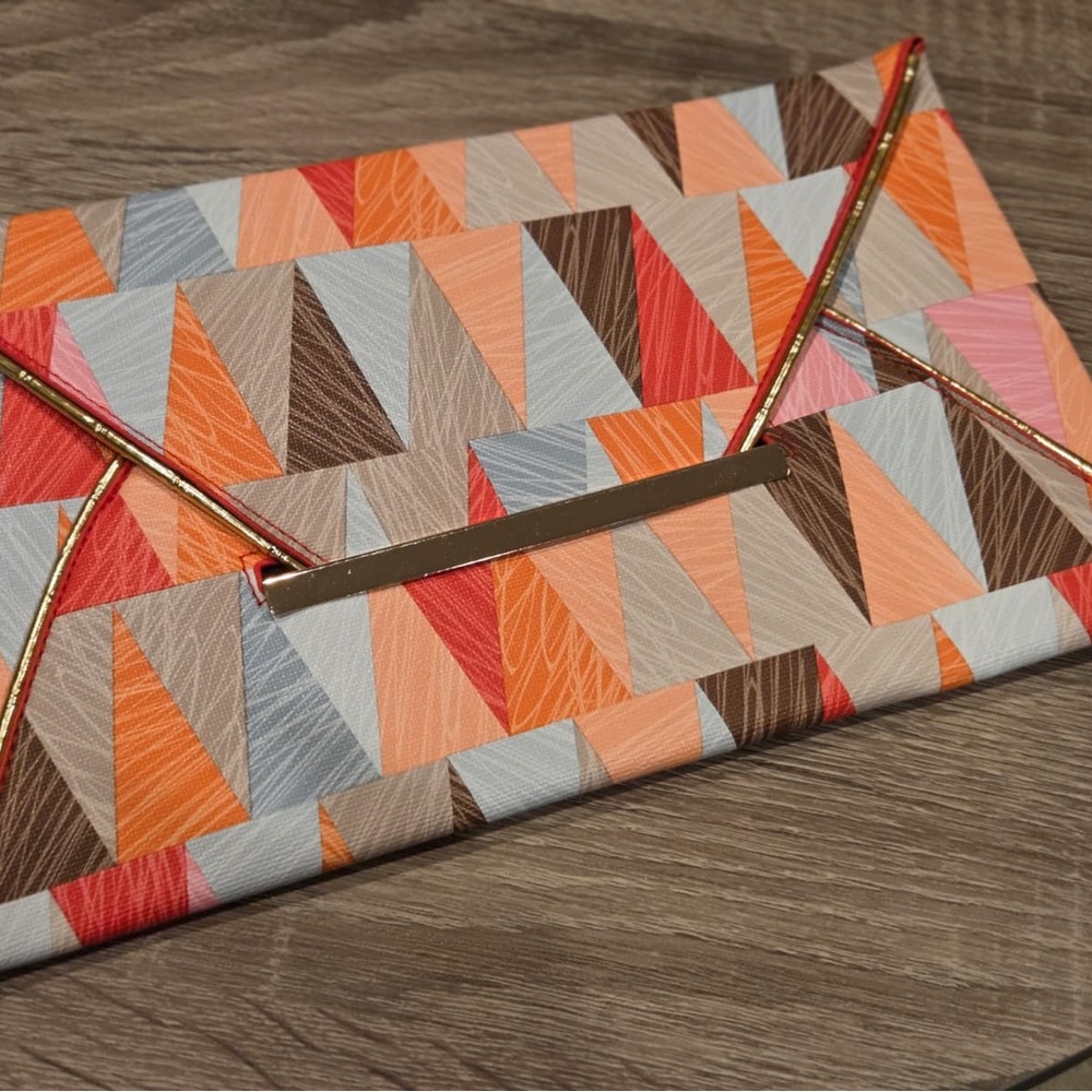 Geometric Pattern Clutch - image 1